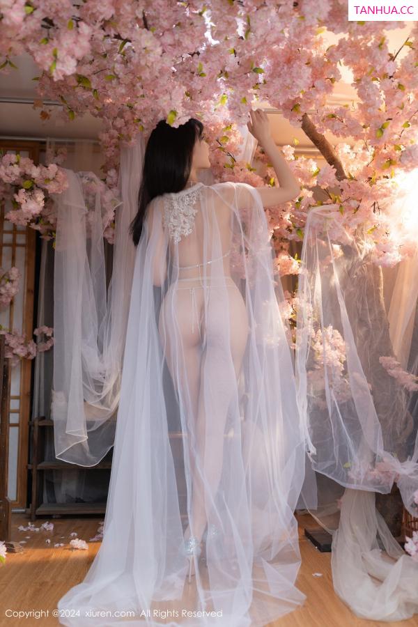 陆萱萱  [XiuRen]高清写真图 2024.07.04 No.8807 陆萱萱 性感美腿第19张图片
